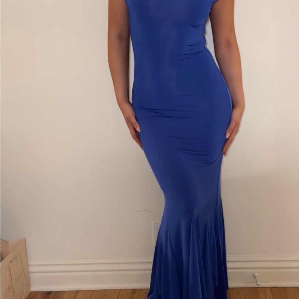 Meshki Blue Sleeveless Bodycon Maxi Dress